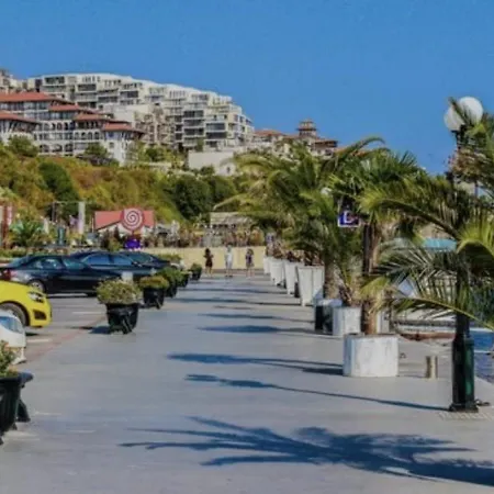 شقة Beachfront With Garden At Venid Sandy - Marina Dinevi View *